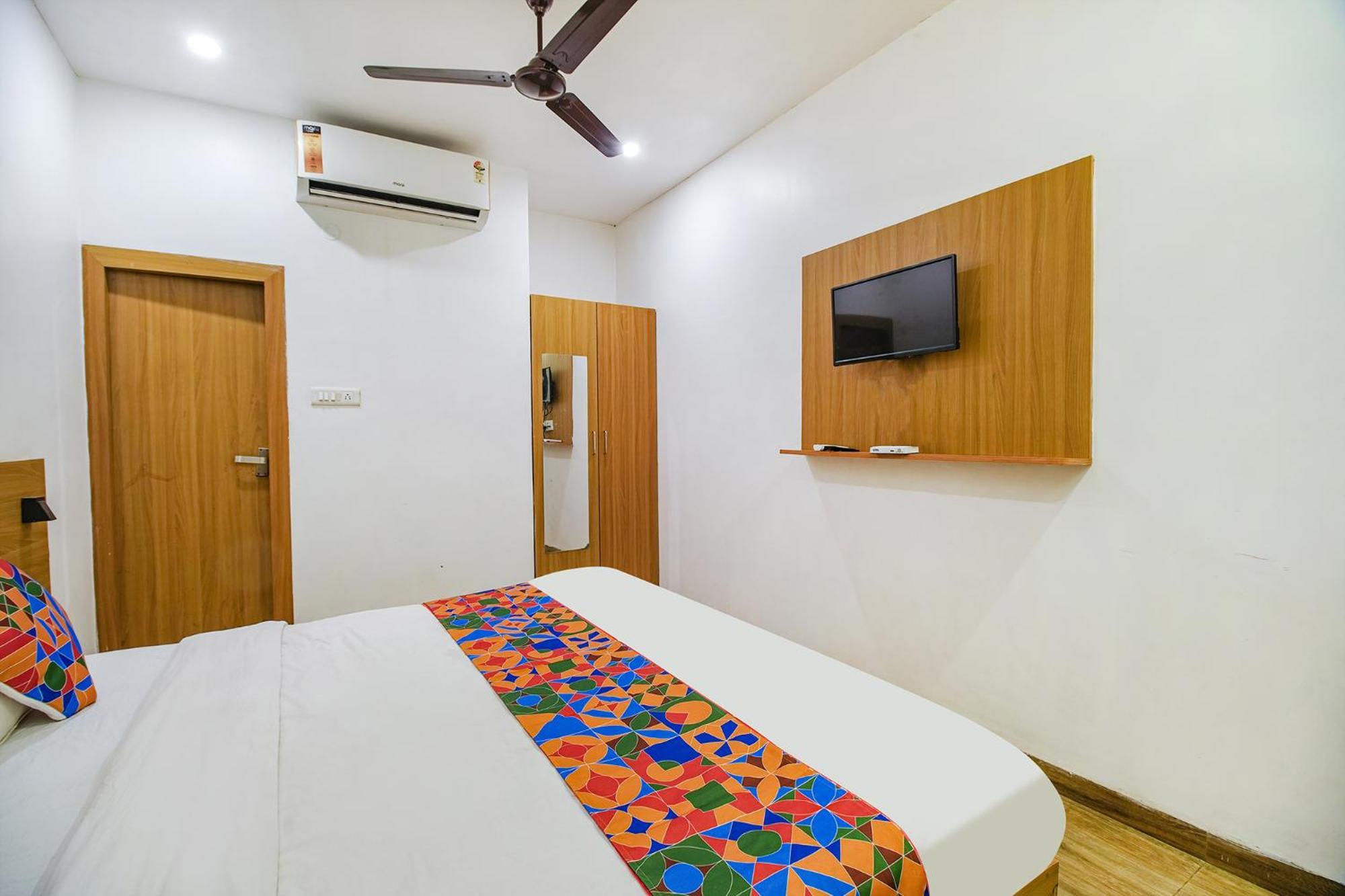 Hotel Fabexpress Anurag Residency Guwahati Zewnętrze zdjęcie