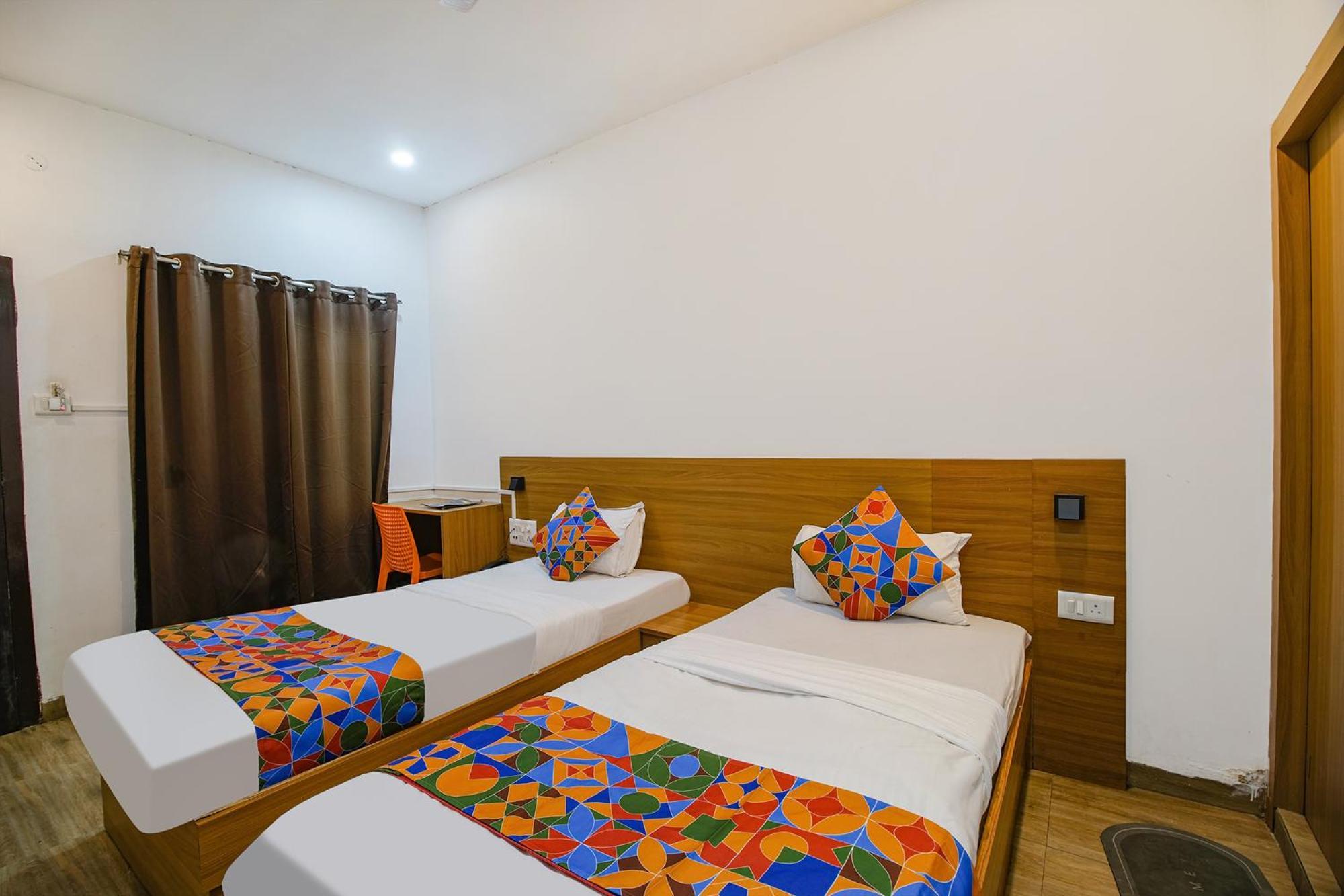 Hotel Fabexpress Anurag Residency Guwahati Zewnętrze zdjęcie